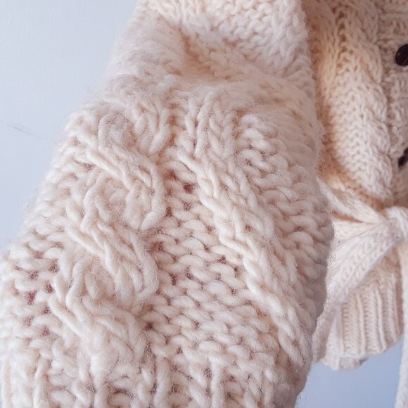 Vintage PINK Victoria's Secret 100% Wool Chunky Knit Cardigan L - Picture 12 of 12